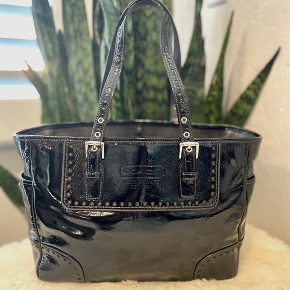 Coach Handbags - ⛔️SOLD⛔️Coach Black Patent Leather Tote